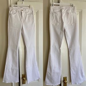 Frame Le High Flare Jeans in Blanc